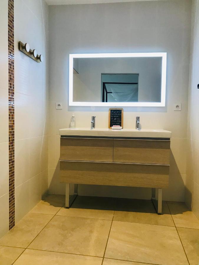 Ferme St Pierre 2 Suites Avec Repas, Piscine, Clim, Cheminee Ou Baignoire Spa Chabeuil Buitenkant foto